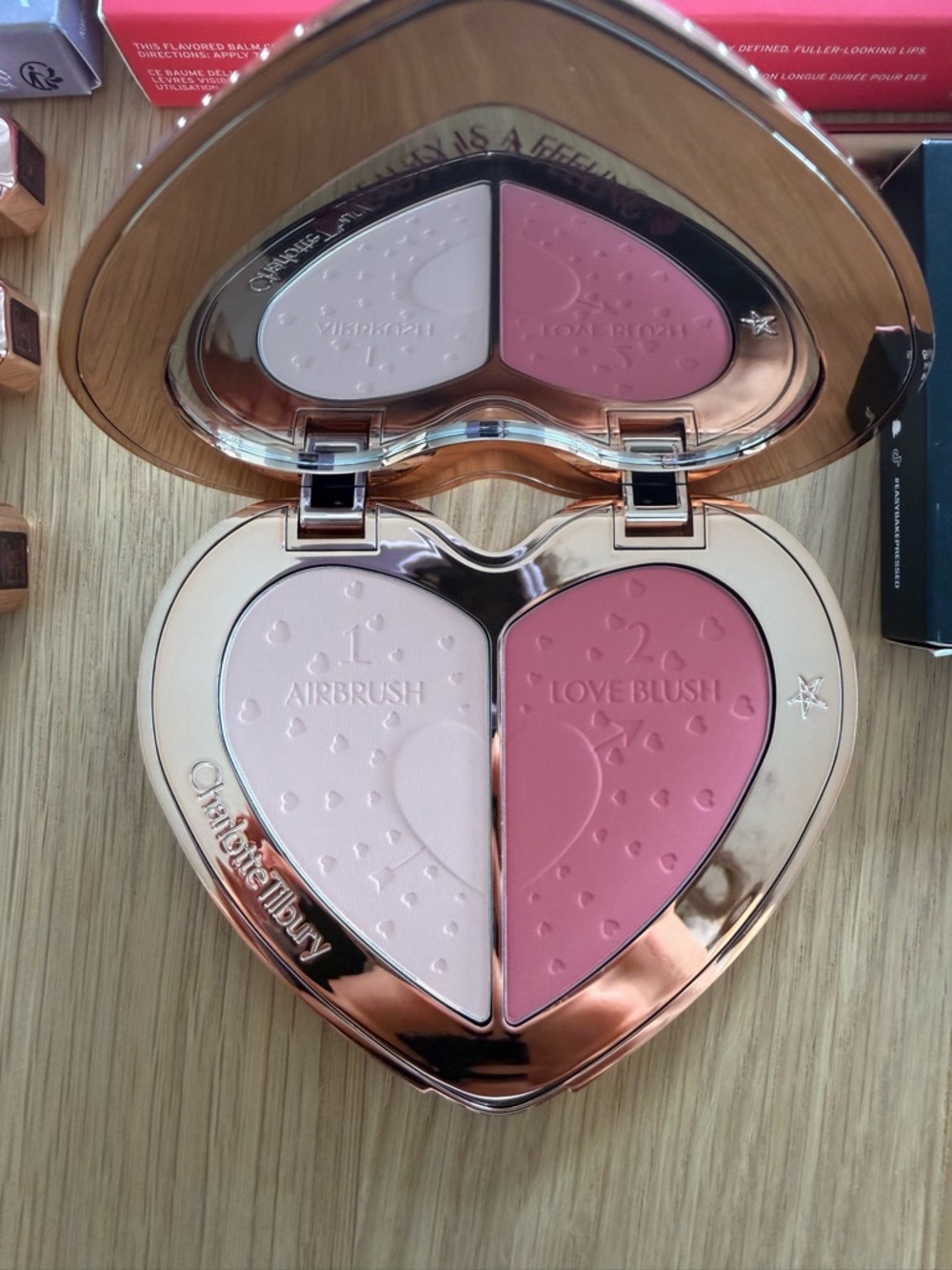 Brand NEW, Never Used Glam Makeup Set - Picture 5 of 7